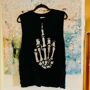 UNIF Middle Finger Muscle Tee